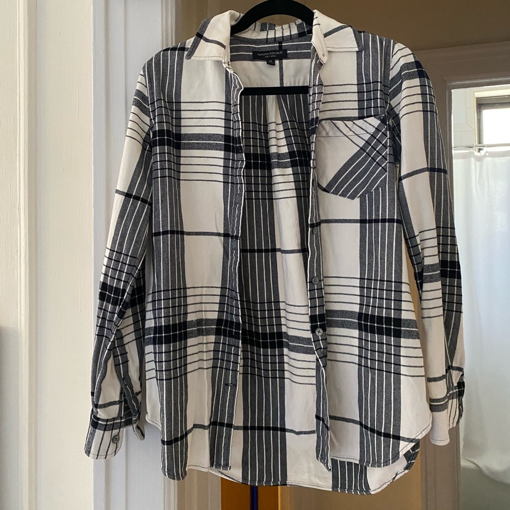 Banana Republic Soft Wash Plaid Shirt - Women’s XS